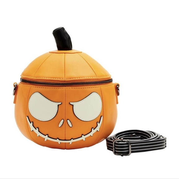 Exclusive Nightmare Before Christmas Glow in the dark Crossbody Bag & Wallet. - Picture 7 of 8